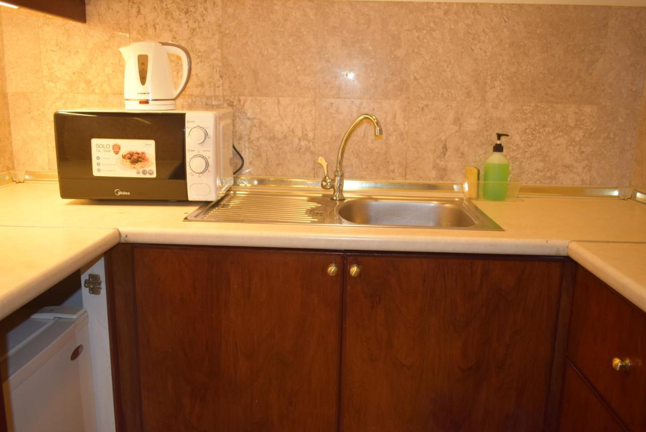 Grand Service @ Times Square Apartment *