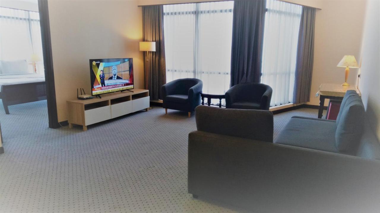 Grand Service @ Times Square Apartment *